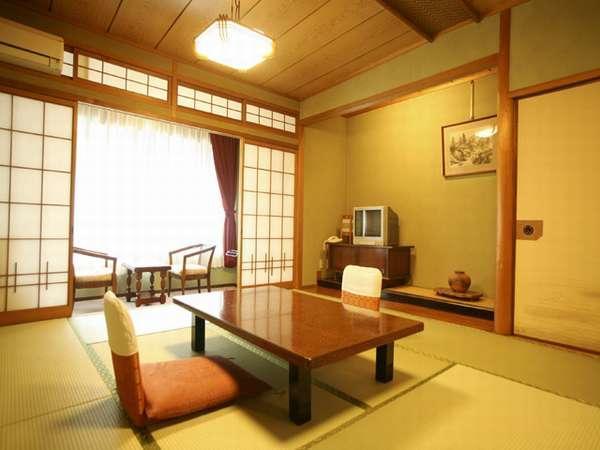 Hotel Kikunoyu Maniwa Екстериор снимка